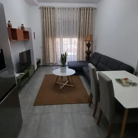 Odahousetirana Lägenhet Tirana