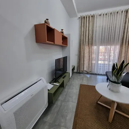 Odahousetirana טיראנה