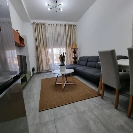 Odahousetirana Daire